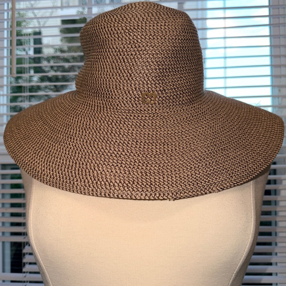 Eric Javits New York Squishee Straw Sun Hat Tan Wide Brim UPF 50+ Packable